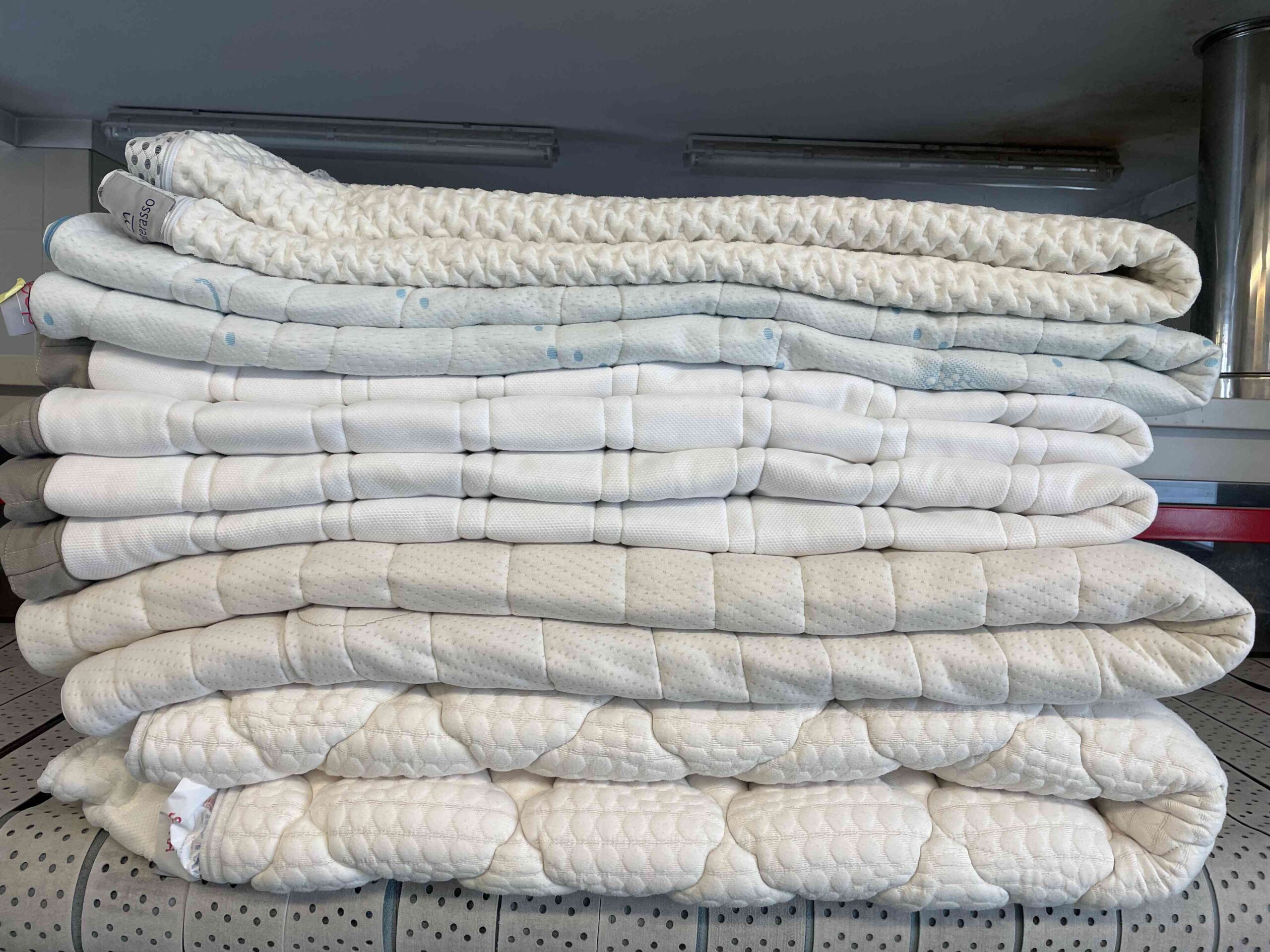 Pralnia Wicher - Czyszczenie pokrowców na materace (2)