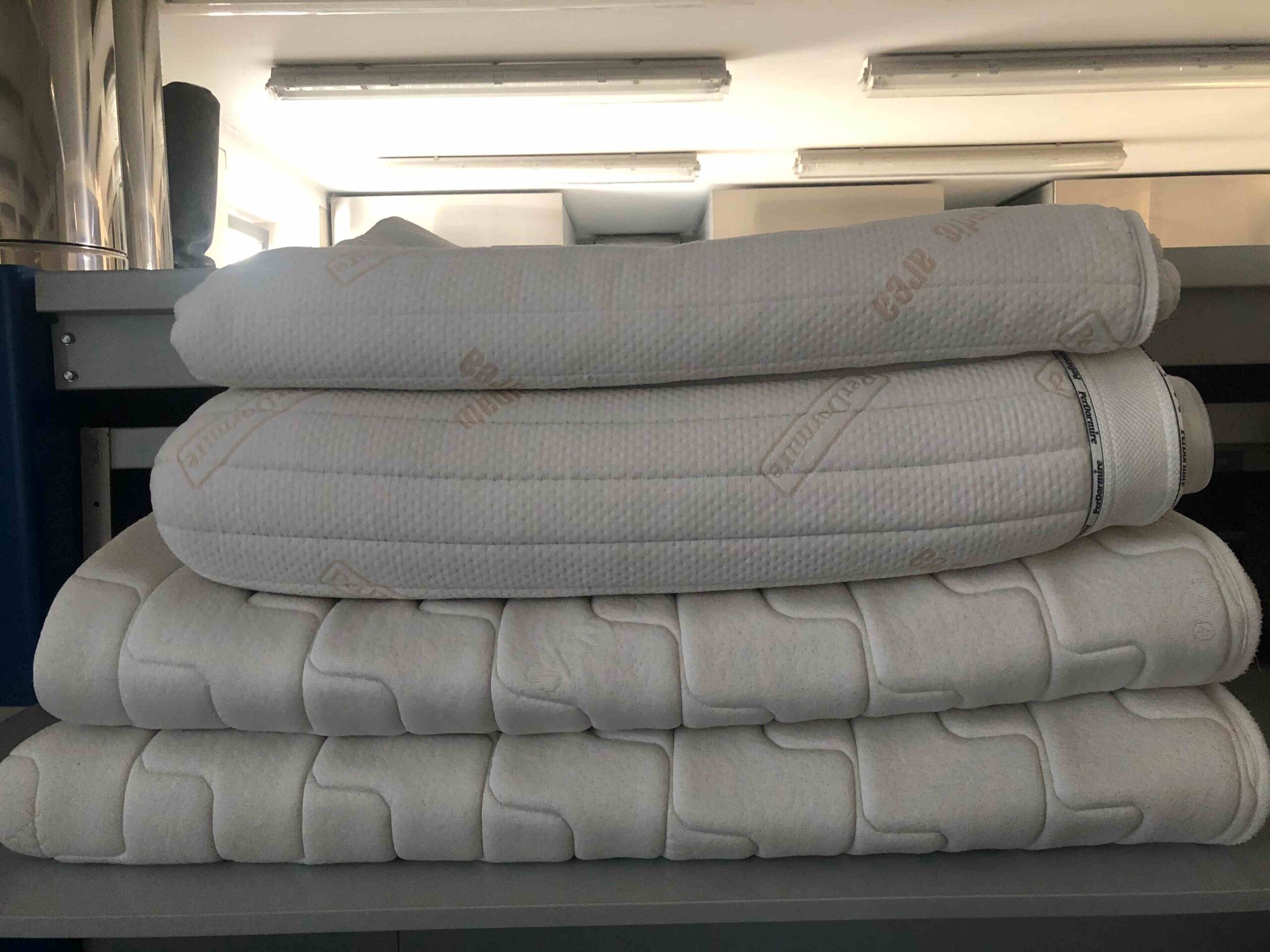 Pralnia Wicher - Czyszczenie pokrowców na materace (9)