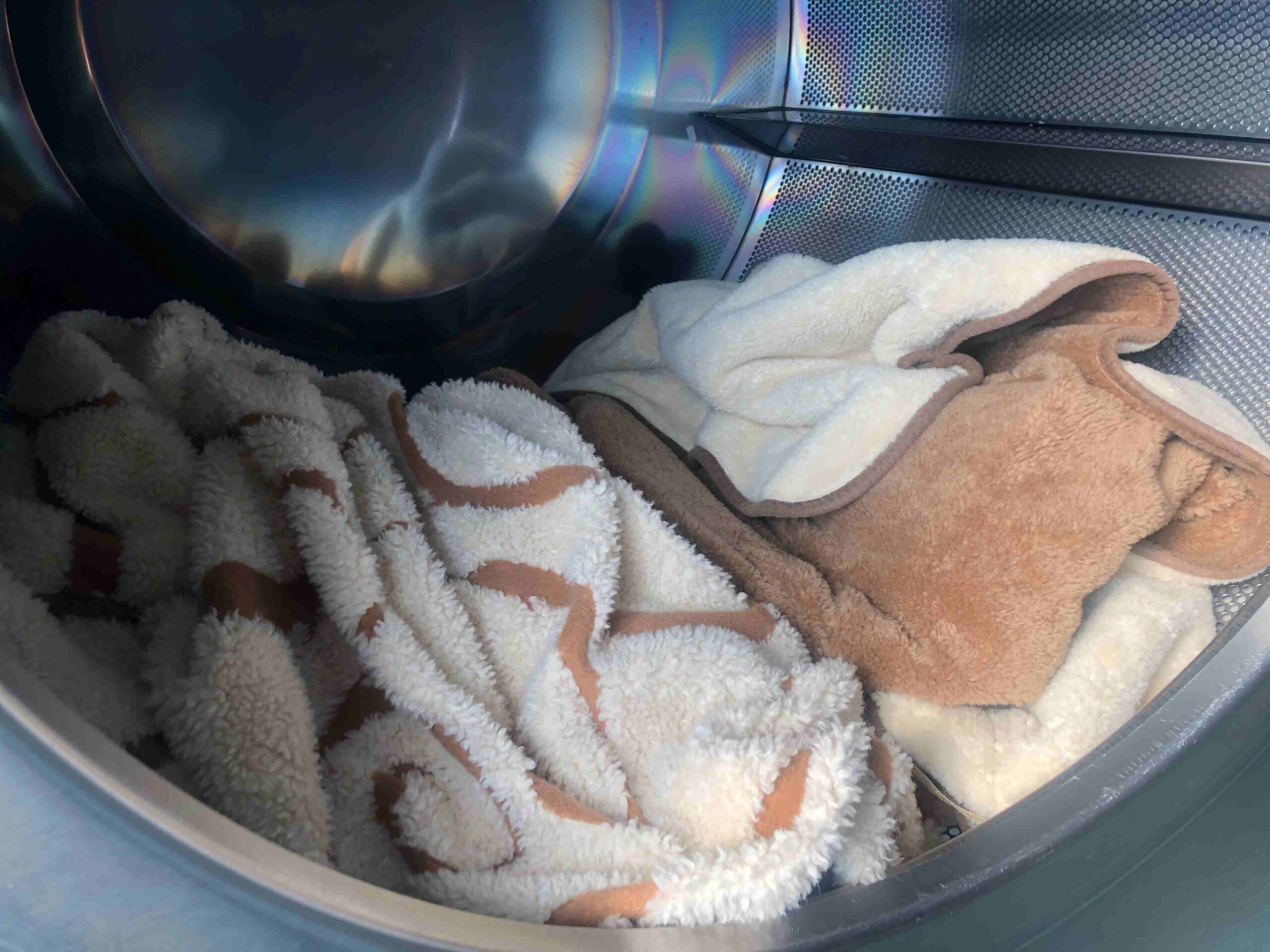 Pralnia Wicher - Pranie pościeli wełnianej merynos (5) Pralnia Wicher - Pranie pościeli wełnianej merynos (3)